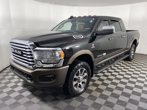 Used 2022 RAM 3500 Limited image 7