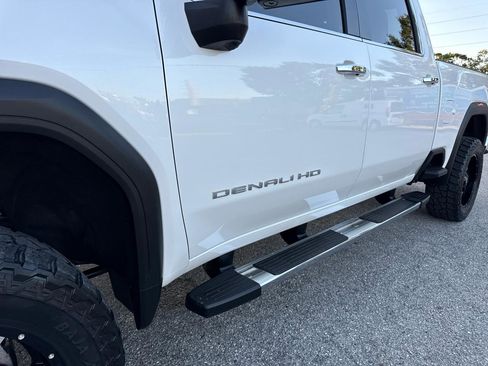 Used 2022 GMC Sierra 2500 Denali w/ Denali Ultimate Package image 70