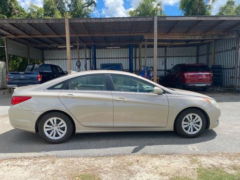 Used 2011 Hyundai Sonata GLS FWD image 6
