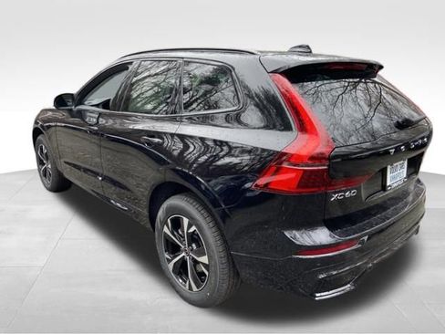 New 2026 Volvo XC60 B5 Core w/ Climate Package image 5