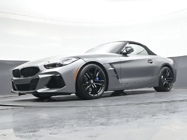 Used 2021 BMW Z4 M40i w/ Executive Package RWD image 36