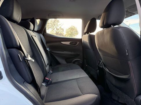 Used 2020 Nissan Rogue Sport S FWD image 27