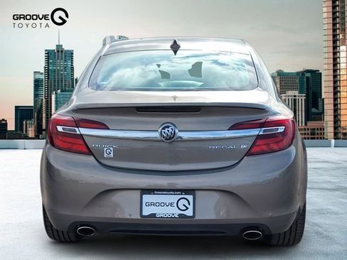 Used 2017 Buick Regal Sport Touring FWD image 5