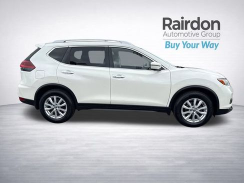 Used 2019 Nissan Rogue SV FWD image 8