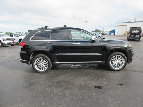 Used 2018 Jeep Grand Cherokee Summit w/ Skid Plate Group AWD/4WD image 4