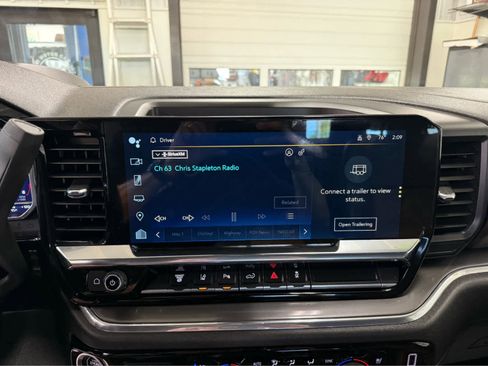 Used 2024 Chevrolet Silverado 2500 High Country image 20