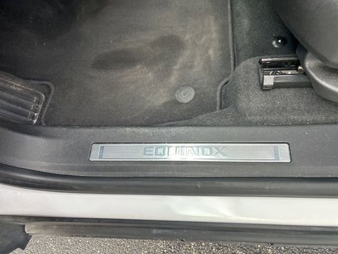 Used 2018 Chevrolet Equinox Premier AWD/4WD image 33