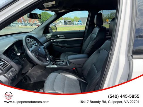 Used 2018 Ford Explorer XLT w/ Equipment Group 202A AWD/4WD image 7