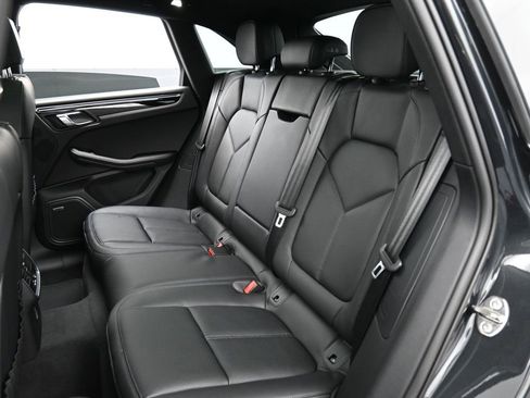 New 2026 Porsche Macan image 24