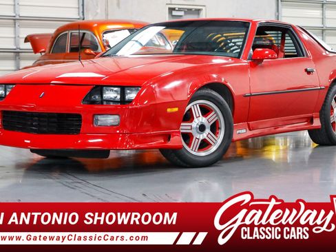Used 1991 Chevrolet Camaro RS RWD image 1