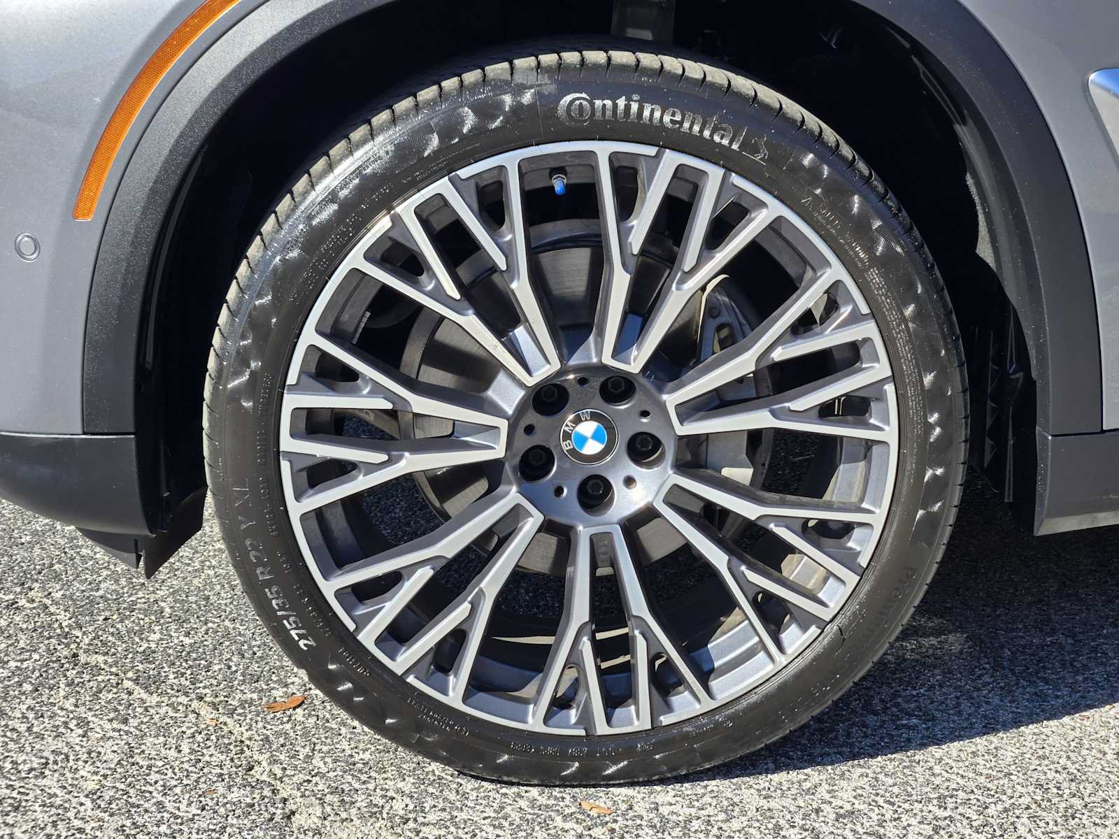 Used 2024 BMW X5 sDrive40i w/ Premium Package RWD image 13