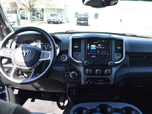 Used 2024 RAM 2500 Big Horn w/ Bed Utility Group image 31