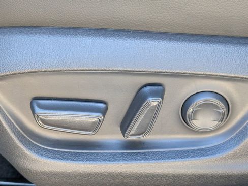 Used 2024 Toyota Camry SE w/ Audio Upgrade Package image 30