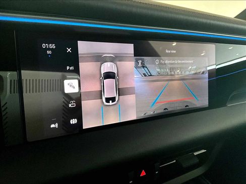 Used 2024 Porsche Macan 4 Electric image 28