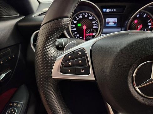 Used 2018 Mercedes-Benz SLC 300 image 27