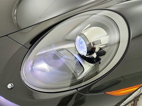 Used 2017 Porsche 911 Carrera S image 34