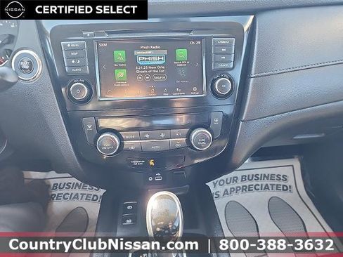 Certified 2019 Nissan Rogue SV w/ Sun & Sound Touring Package image 14