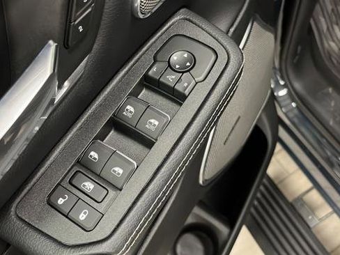 New 2026 RAM 1500 Laramie AWD/4WD image 22