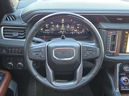 Used 2023 GMC Yukon Denali Ultimate image 21