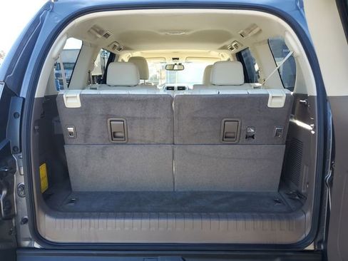 Used 2018 Lexus GX 460 image 11