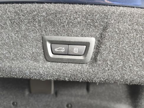 New 2026 BMW 330i xDrive 330i xDrive w/ Premium Package image 13