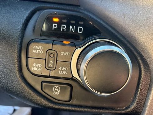 Used 2021 RAM 1500 Big Horn image 28