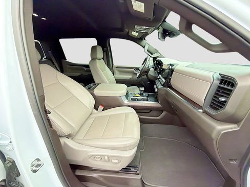 Used 2023 GMC Sierra 1500 SLT w/ SLT Convenience Package image 15