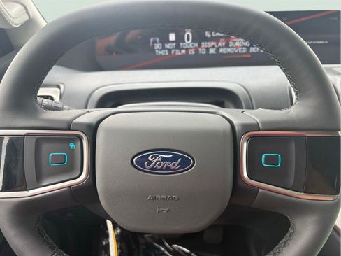 New 2026 Ford Expedition Active RWD image 15