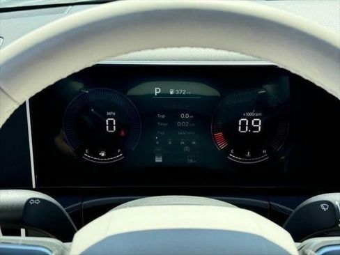 New 2025 Hyundai Santa Fe SE image 16