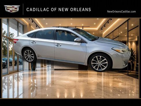 Used 2015 Toyota Avalon XLE Touring FWD image 2
