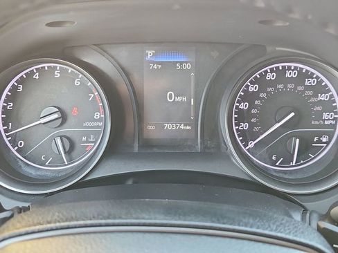 Used 2021 Toyota Camry SE FWD image 12