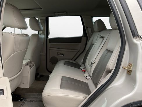 Used 2006 Jeep Grand Cherokee Limited image 13