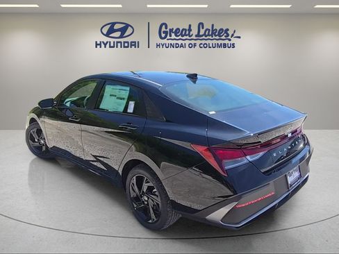 New 2026 Hyundai Elantra Sport FWD image 4
