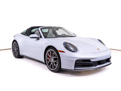 Used 2026 Porsche 911 Targa 4S w/ Premium Package AWD/4WD image 9
