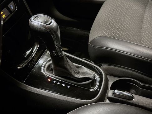 Used 2019 Buick Encore Preferred image 19