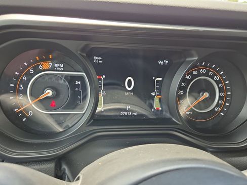 Used 2025 Jeep Wrangler Unlimited Rubicon AWD/4WD image 16