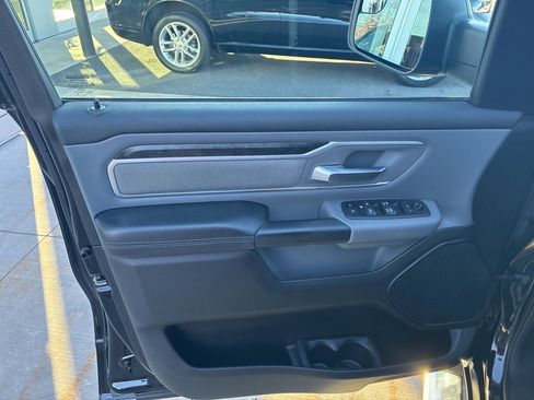 Used 2021 RAM 1500 Big Horn image 17