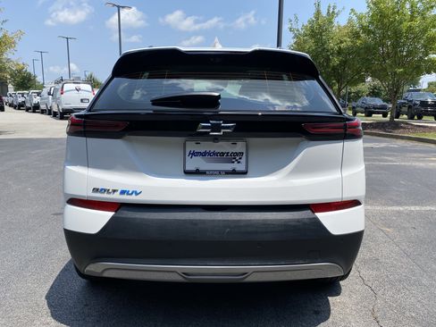 Used 2023 Chevrolet Bolt EUV Premier FWD image 8
