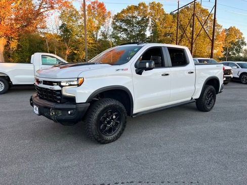 Used 2024 Chevrolet Silverado 1500 ZR2 w/ ZR2 Bison Edition AWD/4WD image 2