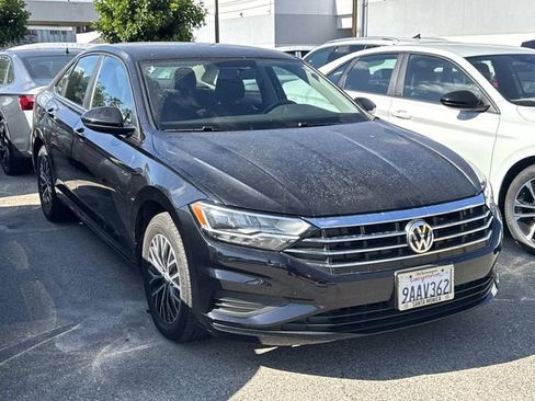 Used 2021 Volkswagen Jetta S w/ Driver Assistance Package FWD image 1