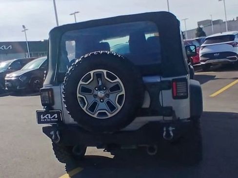 Used 2017 Jeep Wrangler Rubicon w/ Trailer Tow Group AWD/4WD image 2