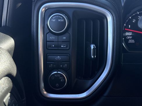 Used 2020 Chevrolet Silverado 1500 LT image 16