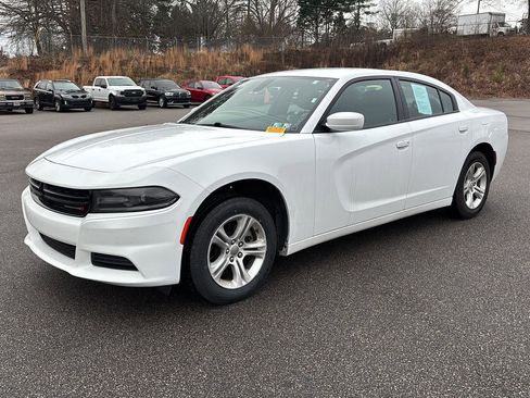 Used 2020 Dodge Charger SXT image 1