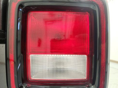 Used 2025 Jeep Wrangler Sport image 25