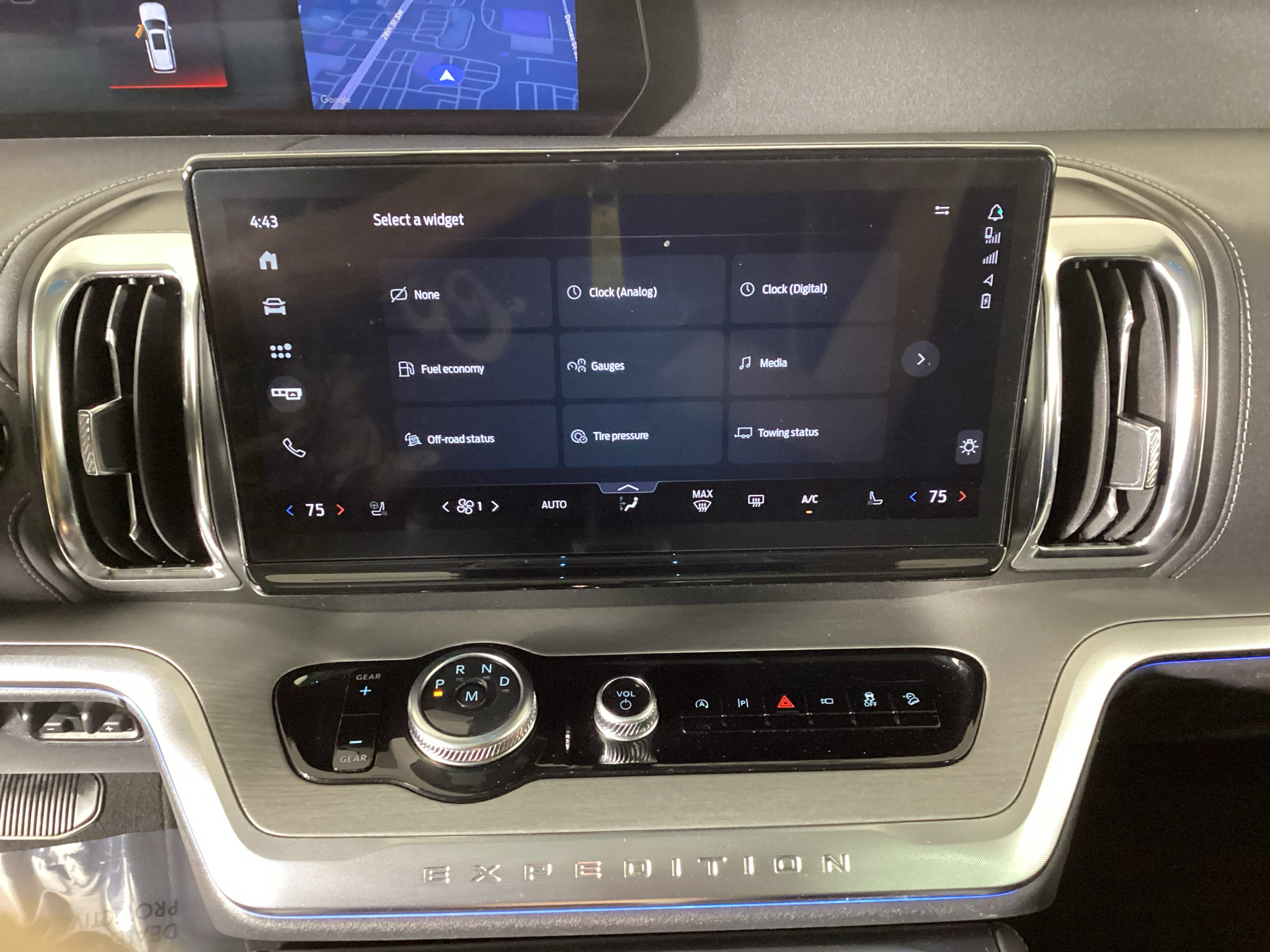 Certified 2025 Ford Expedition Max Platinum AWD/4WD image 33