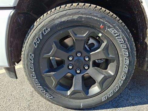 New 2026 RAM 1500 Express image 5