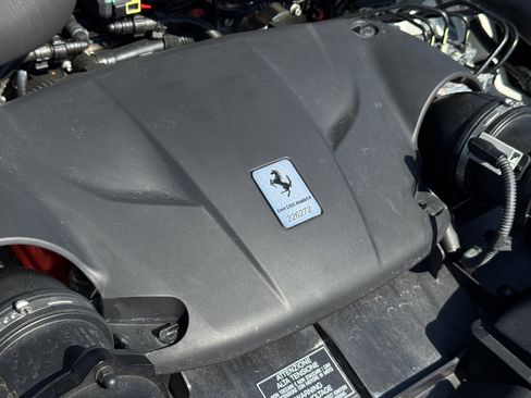 Used 2017 Ferrari California T image 24