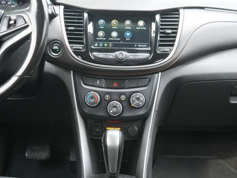 Used 2018 Chevrolet Trax LT w/ LT Convenience Package AWD/4WD image 20