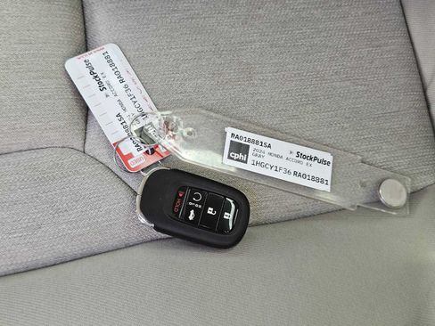 Used 2024 Honda Accord EX image 31