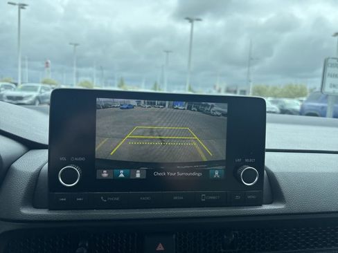 Used 2025 Honda CR-V EX image 17
